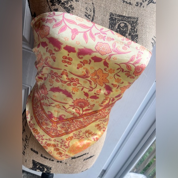 Silky satin y2k gold & yellow orange floral bandana tie top by Rue21 • small - Picture 15 of 16